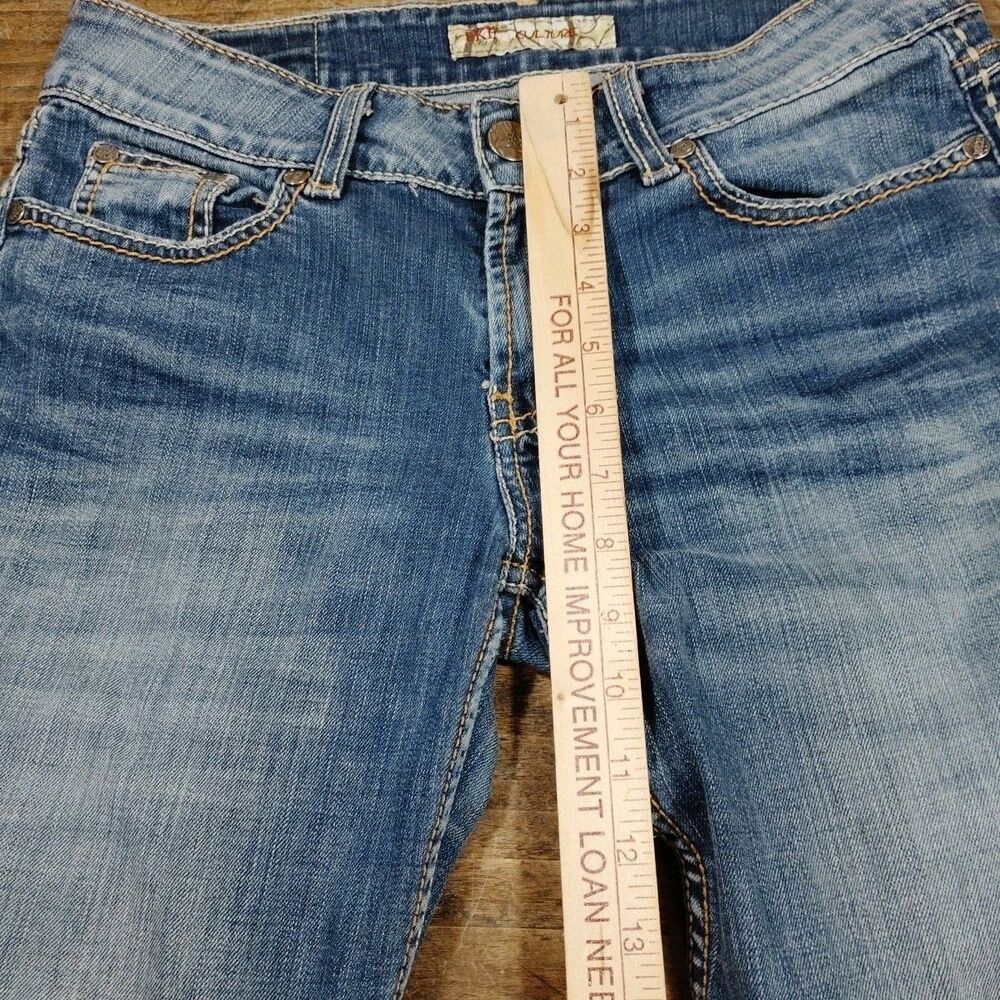 BKE Culture Women’s Jeans 29 x 33 1/2 Bootcut Low Rise Stretch Distressed - Picture 7 of 11